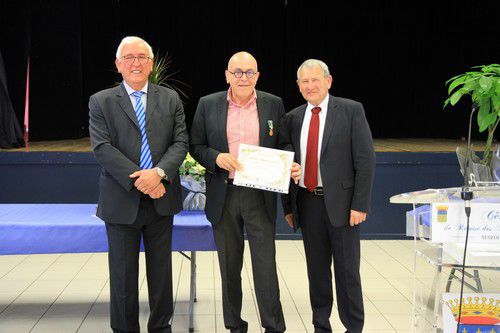 Remise des m&eacute;dailles